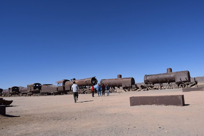 Salar De Uyuni. 2 Days 1 Night. Spanish Guide. Volcan Tunupa Route. Private Tour! - Pickup and Accommodation