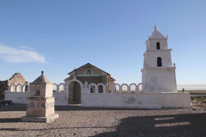 Salar De Uyuni 2D 1N Spanish Driver Guide Tunupa Volcano Route. - Experience and Activities