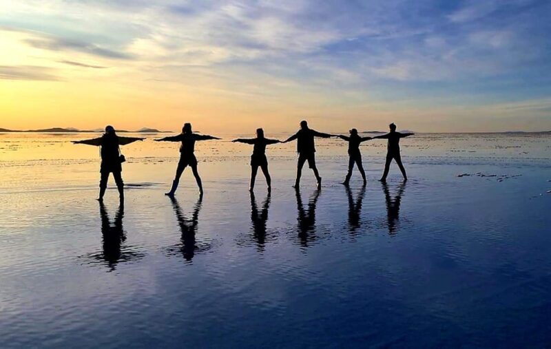Salar De Uyuni Tours 1 Day - Group Size and Language