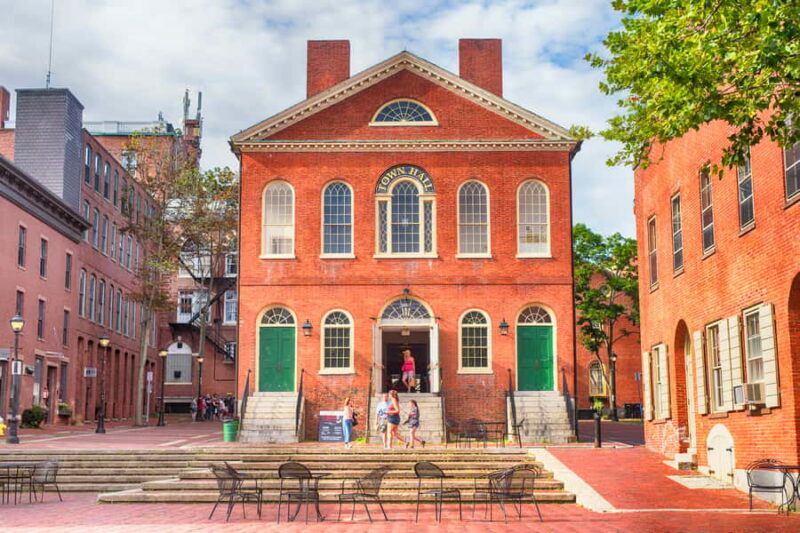 Salem: Ghosts of Salem Walking Tour - An In-Depth Look at the Salem Ghosts of Salem Walking Tour