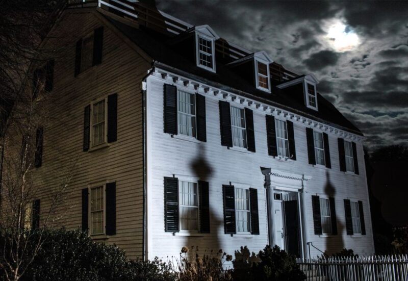 Salem: Ghosts, Witches, & Warlocks Guided Walking Tour - Tour Logistics