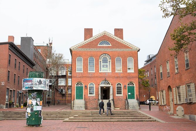 Salem Hocus Pocus Movie Locations Tour (31st Anniversary) - Booking and Cancellation Policy