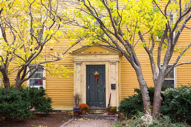 Salem Merchants and Mansions Guided Architecture Walking Tour - Visiting Local Landmarks