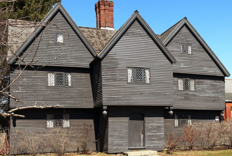 Salem: Requiem for Salem Walking Ghost Tour - Explore Salems Dark History