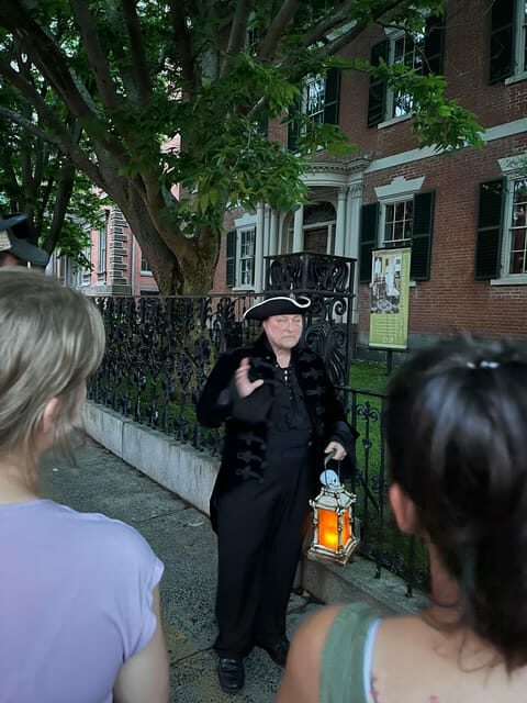 Salem: Vampires and Ghosts Walking Tour with Haunted Objects - FAQ