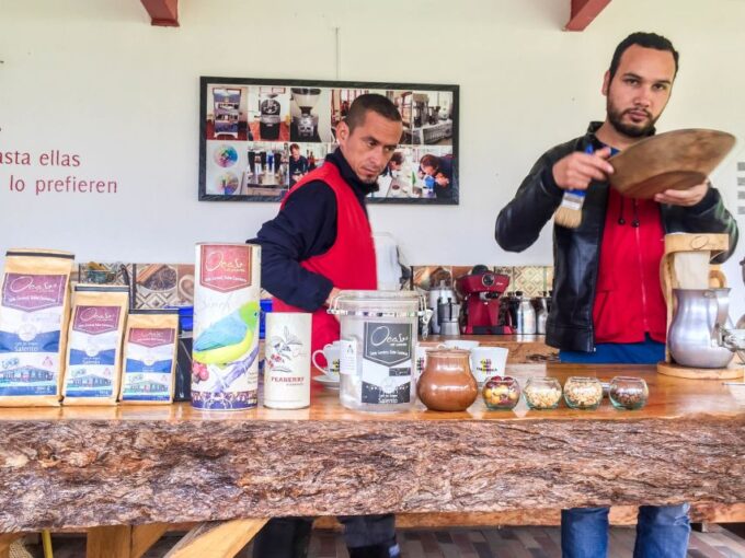 Salento: Coffee Tour at Finca El Ocaso - Coffee Tasting and Preparation Methods