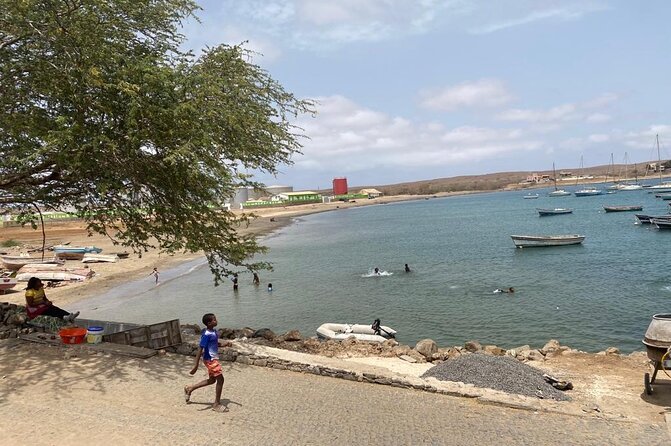 Salgadinho Hug - Sal Island Tour - Sights and Activities