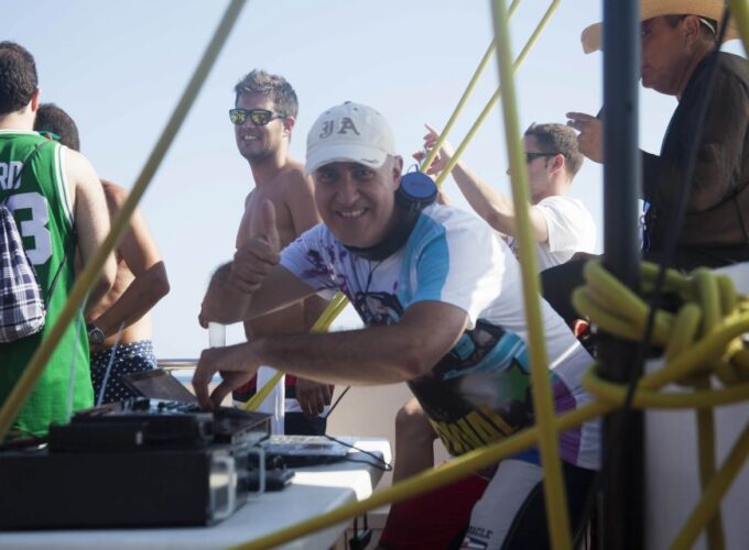 Salou: 2-Hour Boat Party With Drinks and Music - Requirements and Recommendations