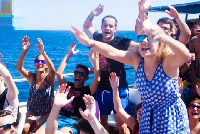 Salou: 2-Hour Boat Party With Drinks and Music - Location and Transportation