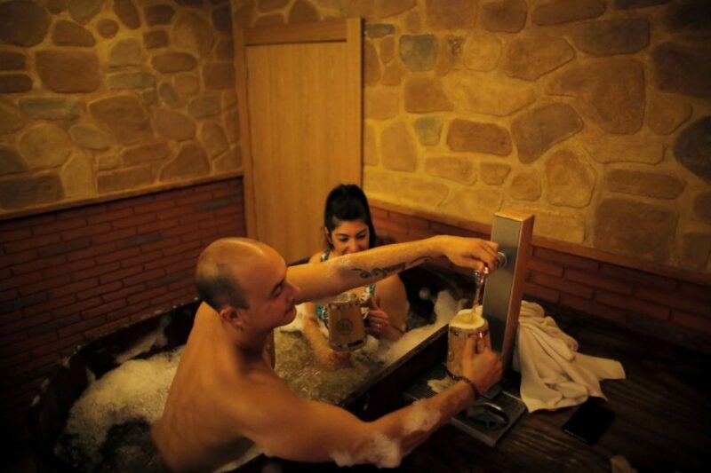 Salou: Beer Spa Experience With Tastings and Snacks - Relaxation in the Beer Spa