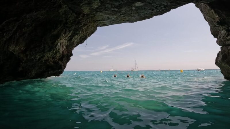 Salou: Boat Ride and Visit to the Sea Wolf Cave. - Key Points