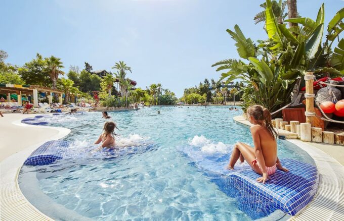 Salou: PortAventura Caribe Aquatic Park 1-Day Ticket - Nearby Attractions