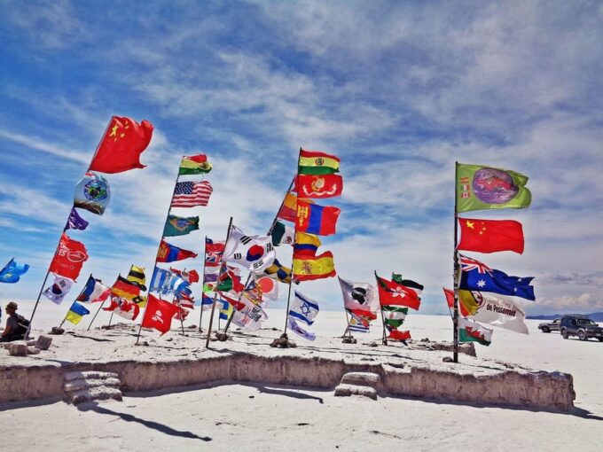 SALT PISOS TOUR UYUNI - 1D English Speaking Guide - Booking Information