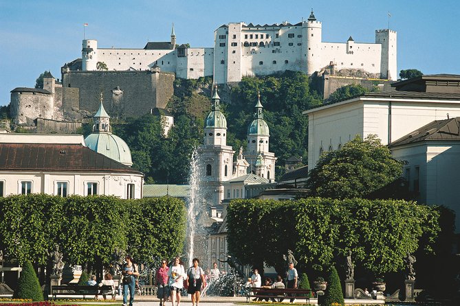 Salzburg and Alpine Lakes Tour From Vienna - Alpine Lakes of Mondsee and St. Gilgen