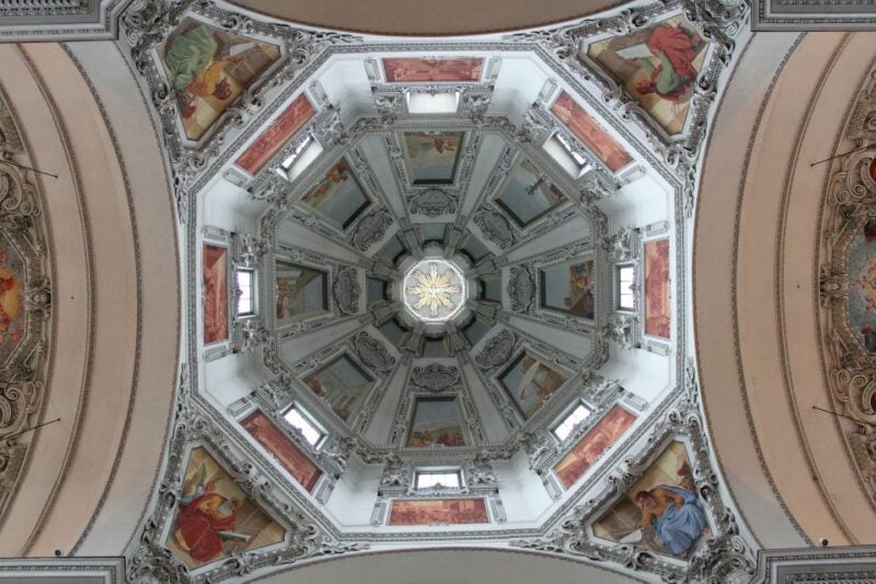 Salzburg: Art and Culture Walking Tour With a Local Guide - Key Points