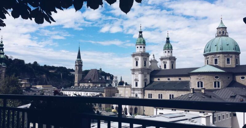 Salzburg: Capture the Most Photogenic Spots With a Local - Discover Cultural Insights and Stories