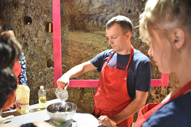 Salzburg Christmas Cookies and Apple Strudel Cooking Lesson - Requirements and Accessibility