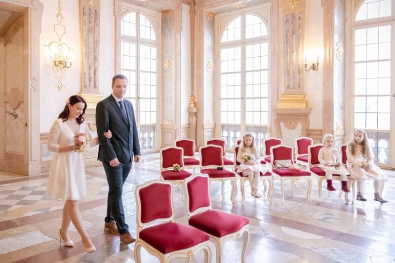 Salzburg City: Private Photoshoot at Salzburgs Landmarks - Customizable Locations