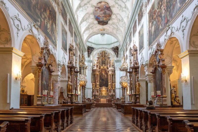 Salzburg: Old Town Highlights Private Walking Tour - Pricing and Booking
