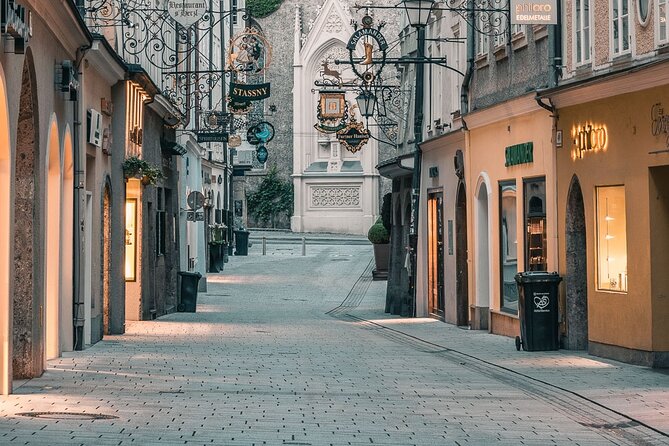 Salzburg Oldtown: Sightseeing Walking Tour With Licensed Local Guide - End Point and Return to Start