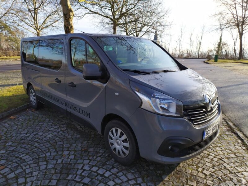 Salzburg: Private One-Way Transfer to Cesky Krumlov - Transport Inclusions