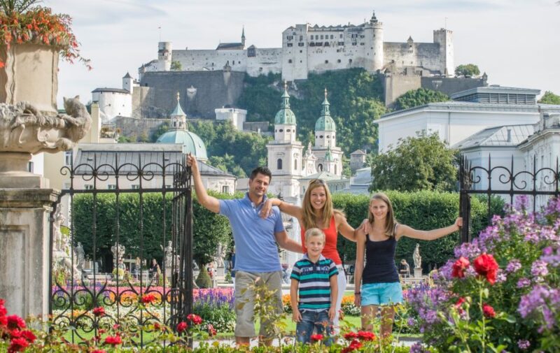 Salzburg: Scavenger Hunt for Families (Self-Guided Citywalk) - Included in the Puzzle Rally Box