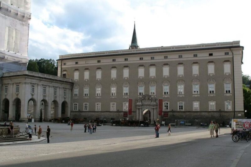 Salzburg Self-Guided Audio Tour - Stroll Through Golden Lane