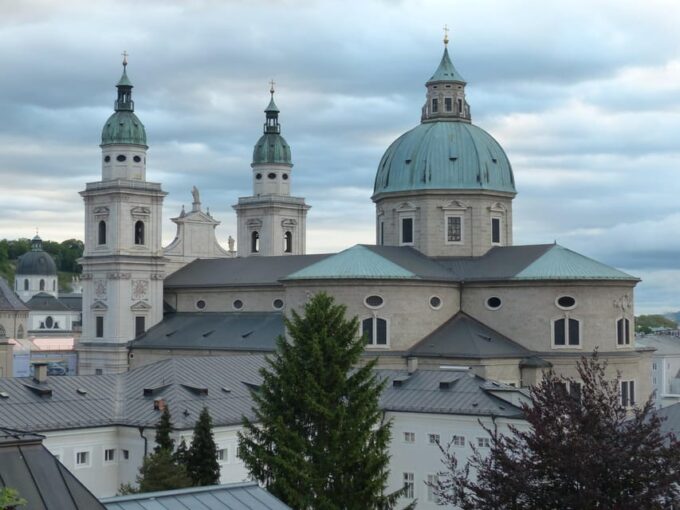 Salzburg: the Sound of Music Movie & City Tour With a Local - Architecture and Charm