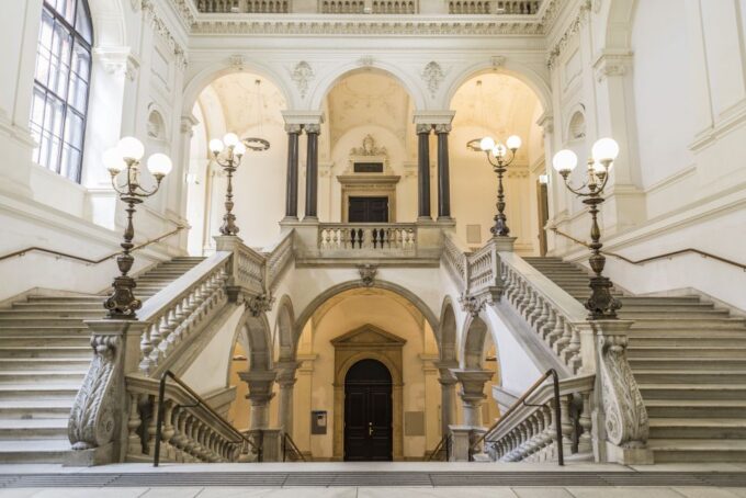 Salzburg: Vienna Full Day Private Tour With Transport - Private Transportation