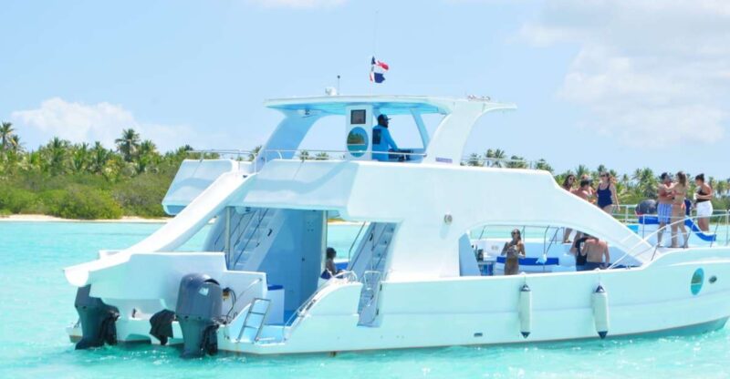 Samaná: Cayo Levantado Island Boat Trip With Buffet Lunch - Key Points