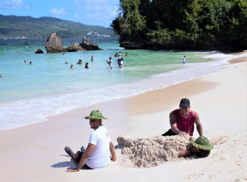 Samana: Rent Catamaran Boat in Samana Bay - Key Points
