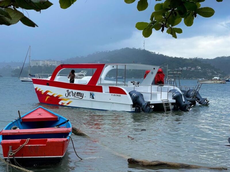 Samana: Rent Catamaran Boat in Samana Bay - Boat Features