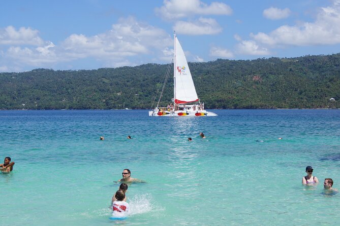 Samana, Waterfall El Limon, Bacardi Island, Whales Watching Group Excursion - Host Responses