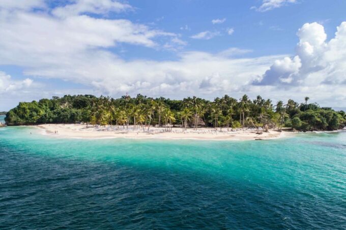 Samana: Whale Watching and Cayo Levantado Full Day Tour - Catamaran Ride
