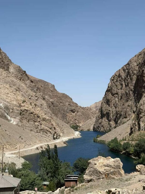Samarkand: Seven Lakes Day Trip with Lunch in Tajikistan - Navigating the Fann Mountains: Scenic Drive & Key Lakes