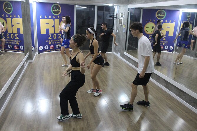 Samba Lessons for Beginners - Attire and Carnival Costumes