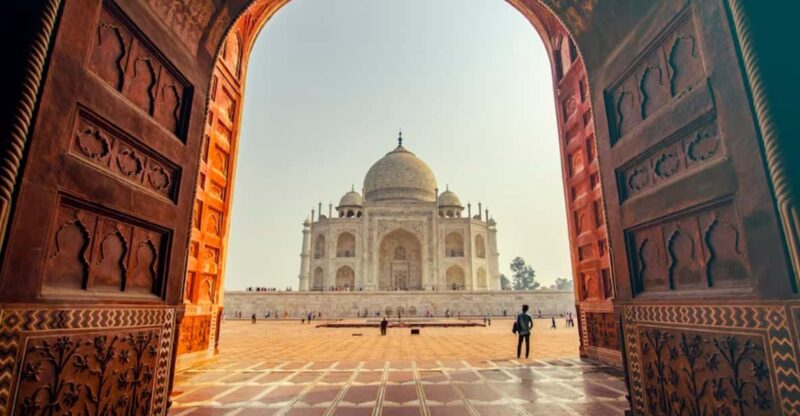 Same Day Agra by Road From Delhi - Key Points