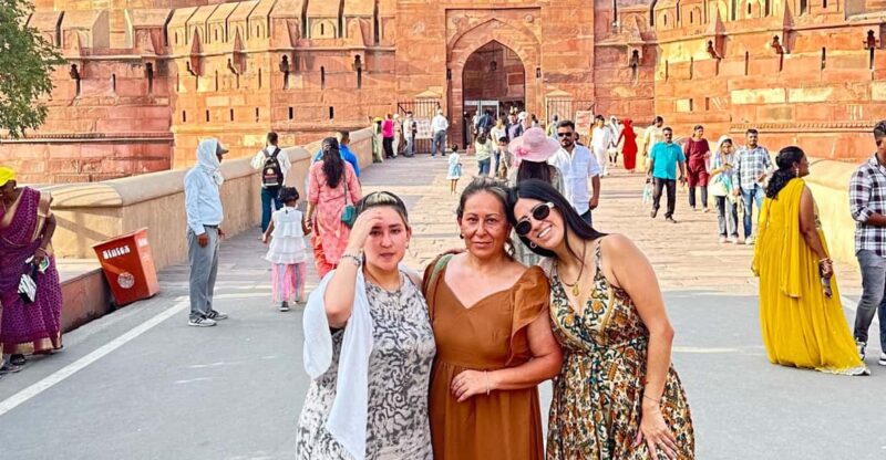 Same Day Agra Tour With Taj Mahal From Bangalore by Flights - Key Points