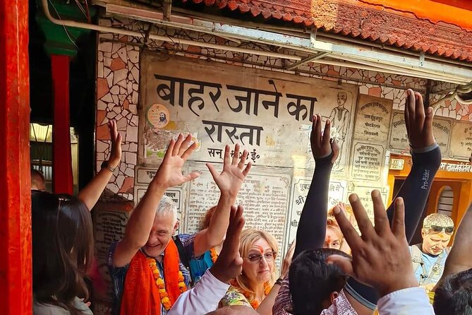 Same Day Ayodhya Tour From Lucknow - Logistics and Transportation Options