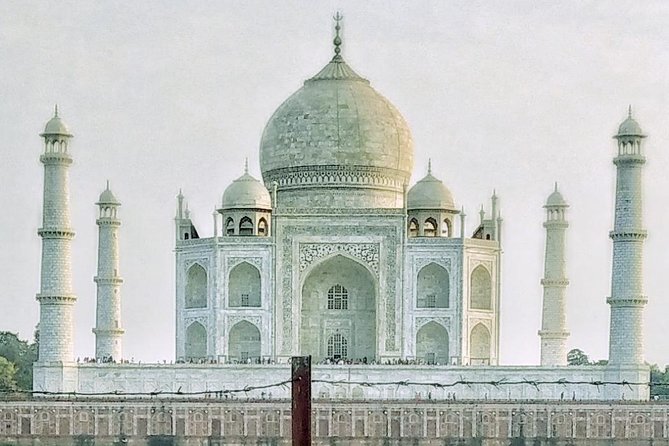 Same Day Taj Mahal And Agra Fort Tour By Super Fast Train From Delhi - Exploring Agra Fort