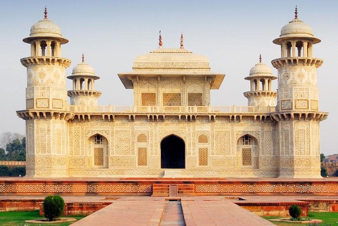 Same Day Taj Mahal and Agra Fort Tour From Bangalore - Transportation and Guide