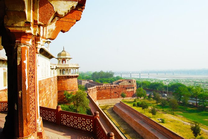 Same Day Taj Mahal and Agra Tour From Ahmedabad With Flights - Important Notes