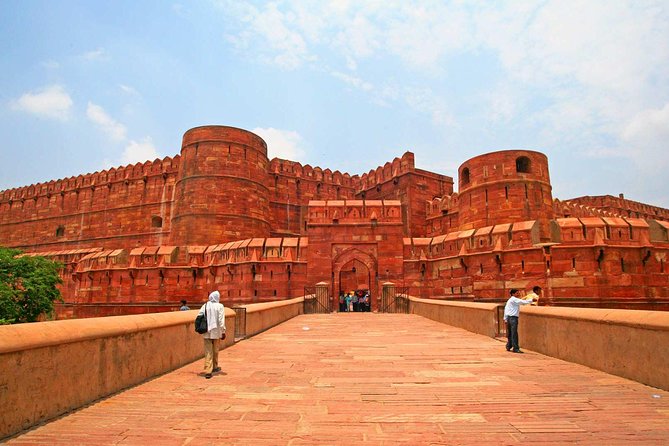 Same Day Taj Mahal Tour by Private Car From New Delhi - Pickup Information