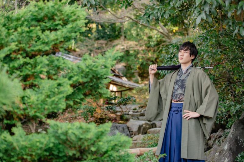 Samurai Kimono Rental for 1 Day (Until 5:30 Pm) - Group Size