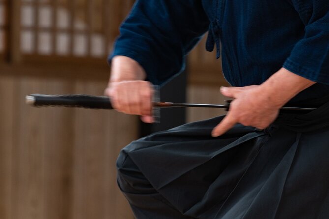 Samurai Sword Experience in Tokyo: Includes Photo Opportunities - English Swordsmanship Instruction