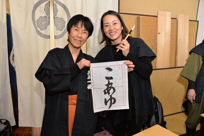 Samurai Sword Experience Under the Guidance of Top Performers - Engaging Group Activities: Fun for All Participants