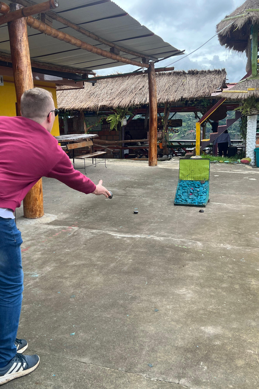 San Agustín: Tejo Game Experience With a Local - Gameplay and Mechanics