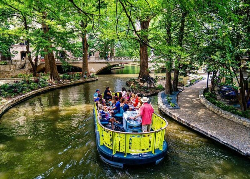 San Antonio: Alamo, River & Cathedral Legends Walk - Exploring San Antonio: A Practical, Authentic Walk