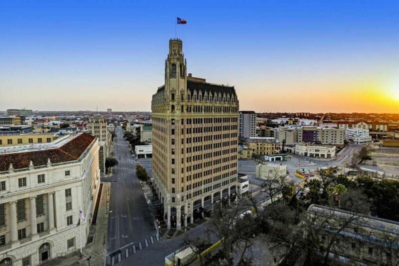 San Antonio: HERstory Walking Tour - Key Points
