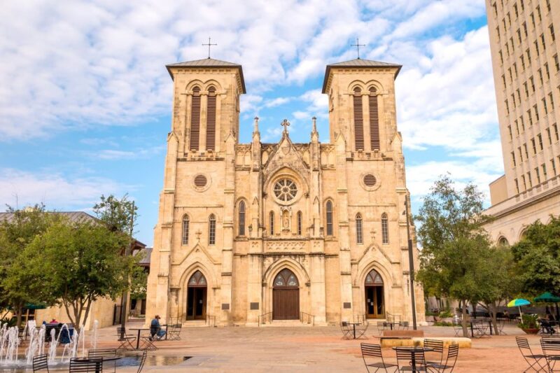 San Antonio: Icons of San Antonio Walking Tour - Inclusions and Logistics